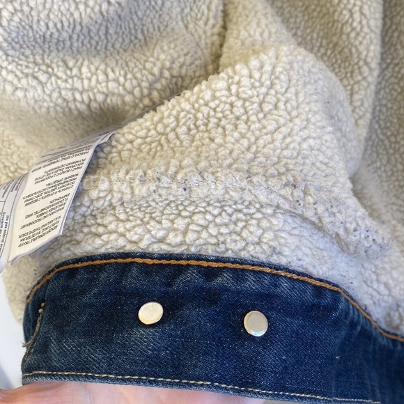 Levi's sherpa jean jacket - Picture 5 of 16